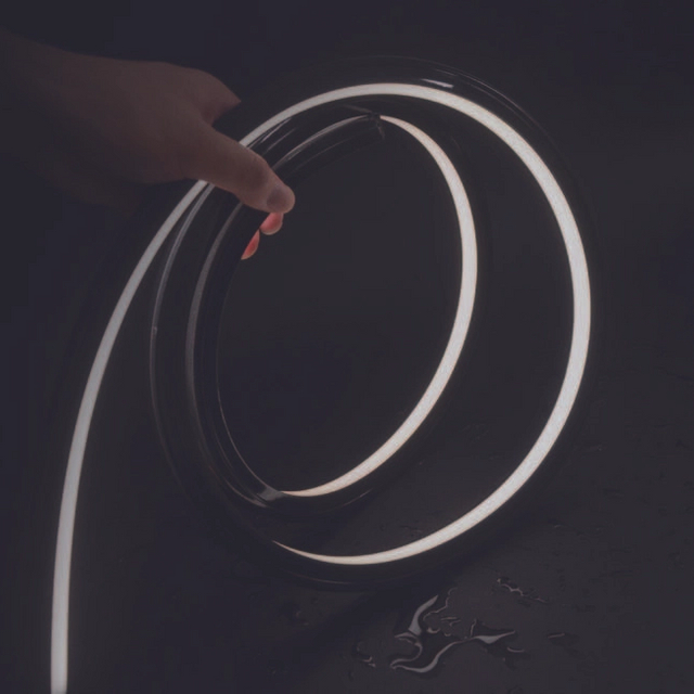 Black Vertical Bending 16x15mm Neon